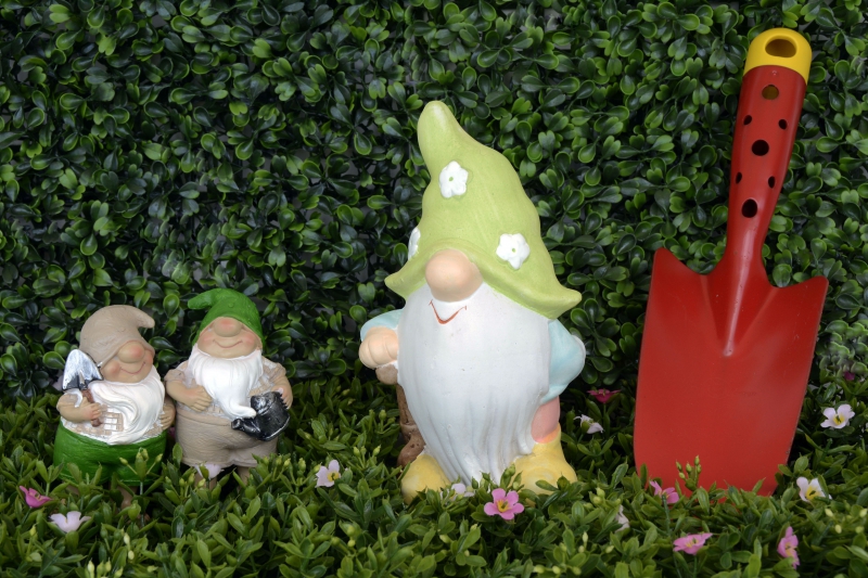 sasu-MALAUSSENE-min_garden-gnome-1404358